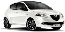 Lancia Ypsilon - Location de voiture