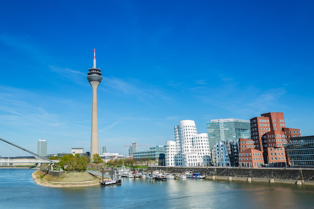 Road trip à Dusseldorf, Allemagne