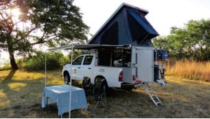 Toyota Hilux 2.5TD 4x4 Bushcamper - HilCAM